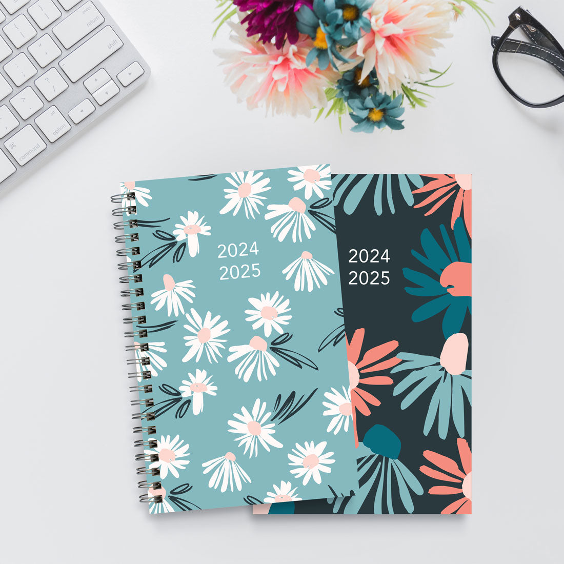 Academic Weekly Planner Blossom 2024-2025, English, CA114PG#color_blossom-navy