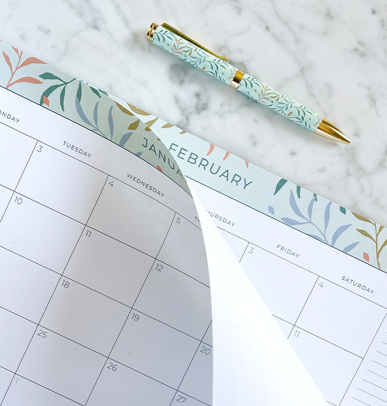 Botanical Desk Pad Calendar 2023